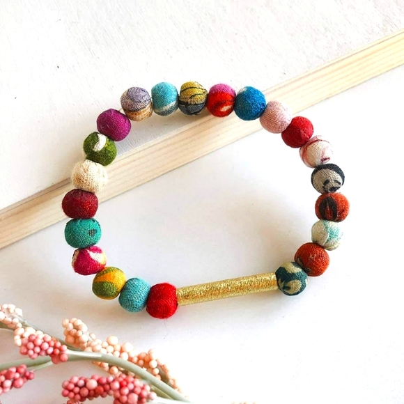 Jewelry - Kantha Cloth Bead Linear Bar Stretch Bracelet